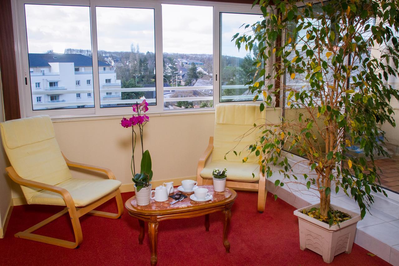 Logis Hotel Restaurant Le Commerce Guichen Экстерьер фото